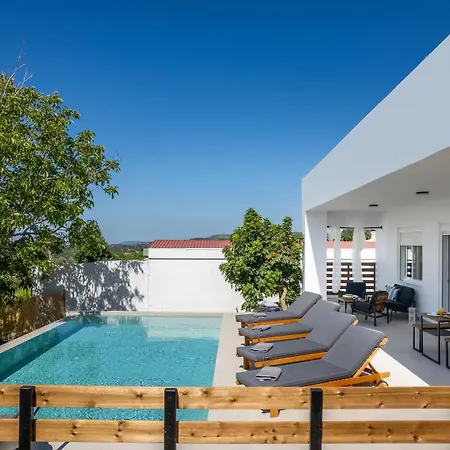 Aelia Luxury * Sálakos